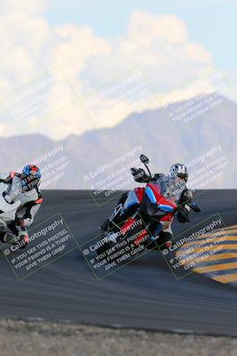 media/Oct-03-2022-Moto Forza (Mon) [[5f077a3730]]/Beginner Group/Session 5 (Turn 12)/